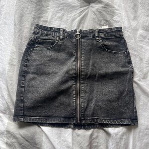 THE GARAGE Dark Denim Stretchy Skirt